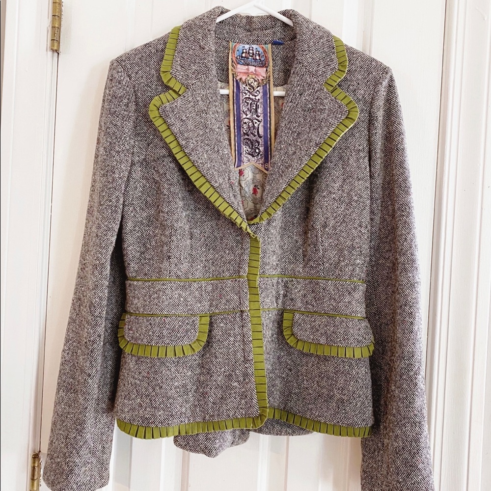 L.A.M.B. Fall Tweed Pleated Blazer Size 8